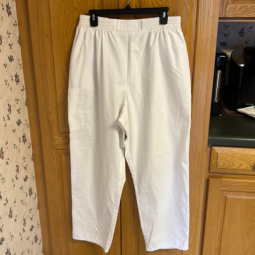Women’s white Cherokee XL uniform pants